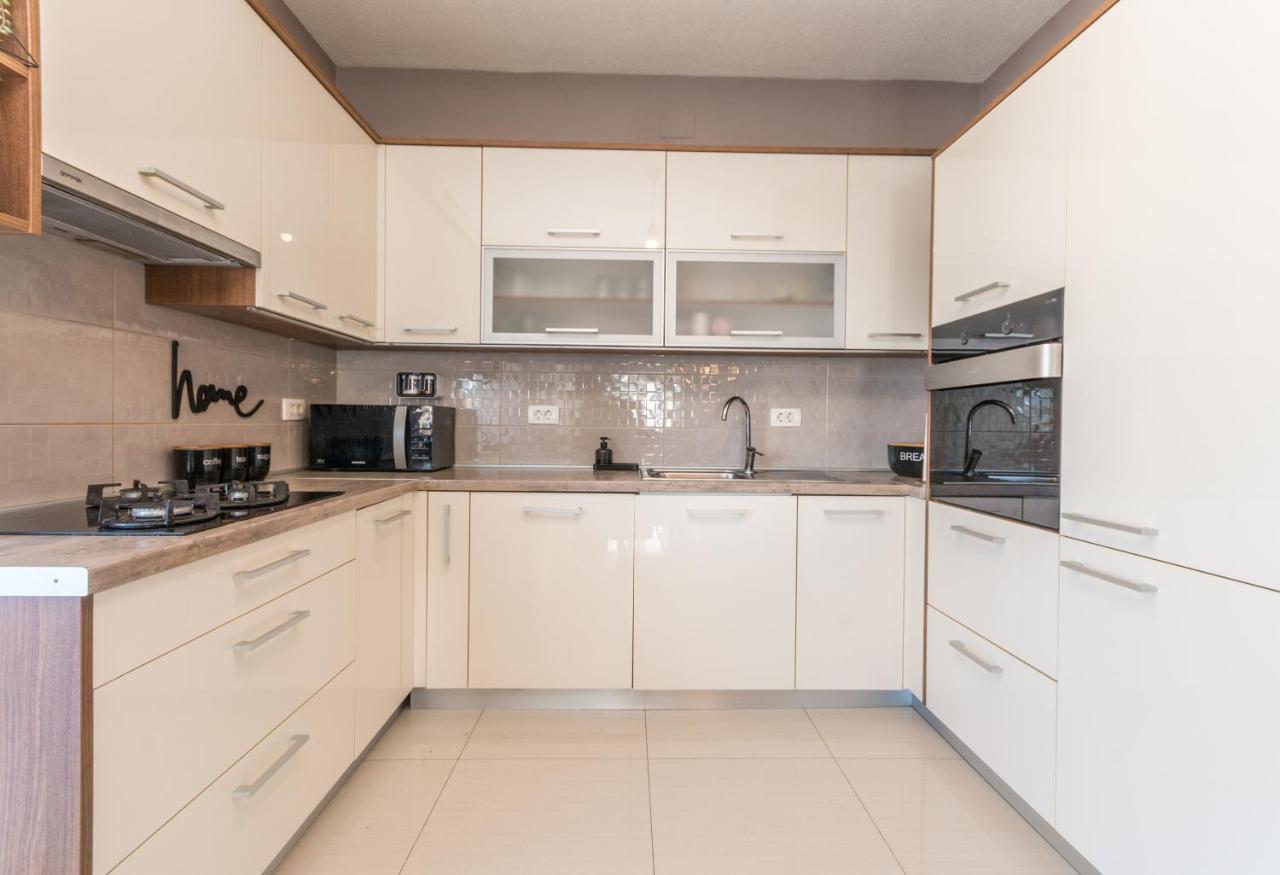 Villa Lucija Биоград на Мору Екстериор снимка