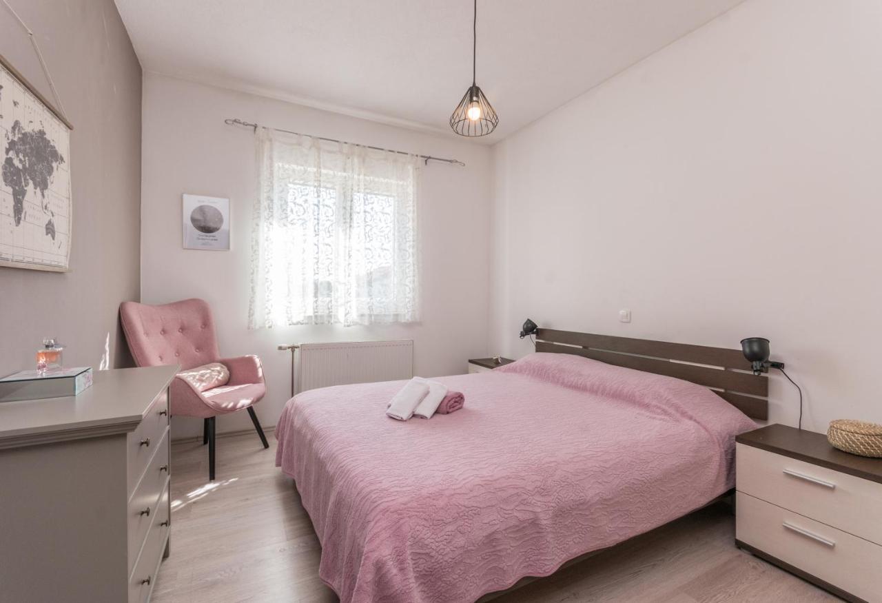 Villa Lucija Биоград на Мору Екстериор снимка