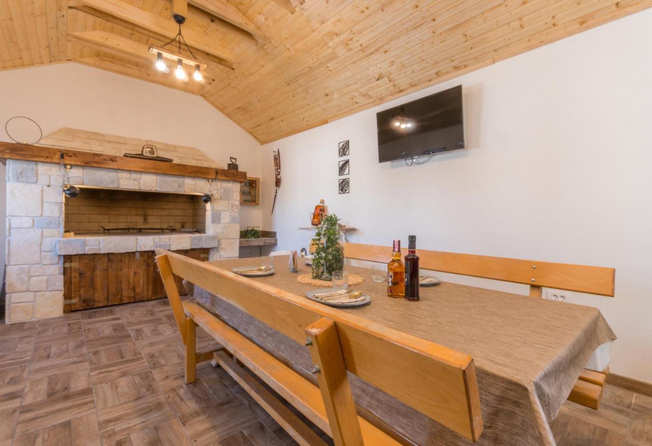 Villa Lucija Биоград на Мору Екстериор снимка
