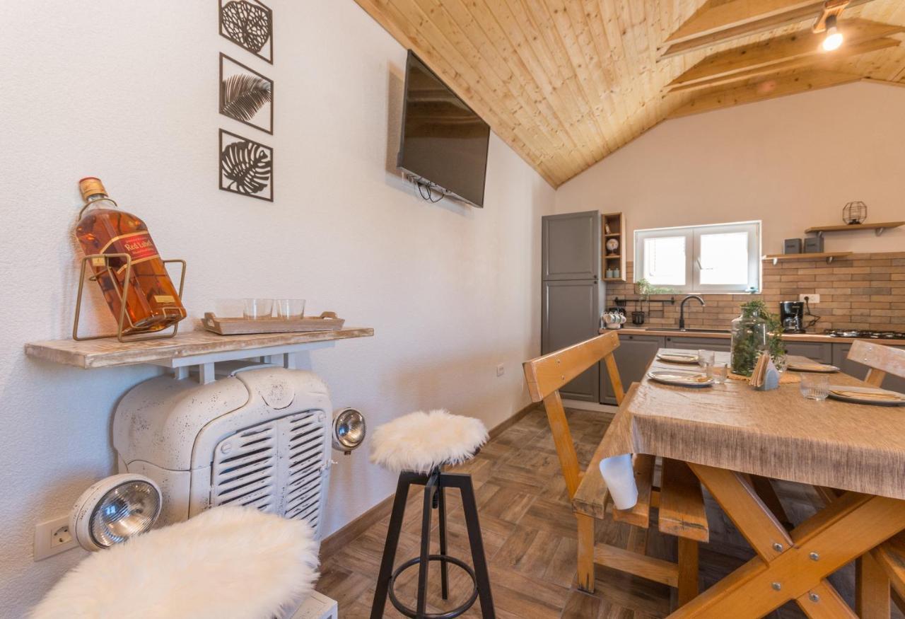 Villa Lucija Биоград на Мору Екстериор снимка