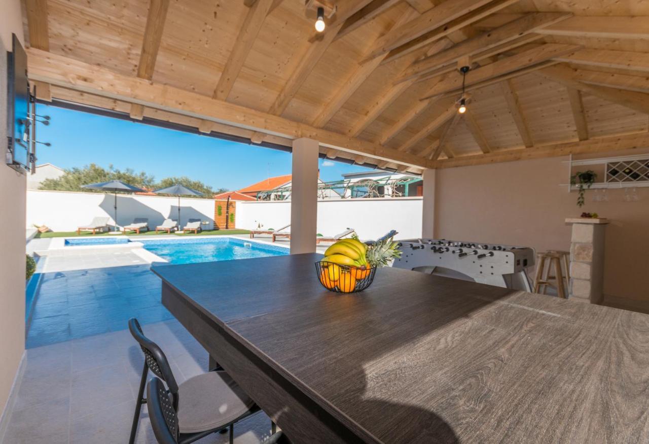 Villa Lucija Биоград на Мору Екстериор снимка